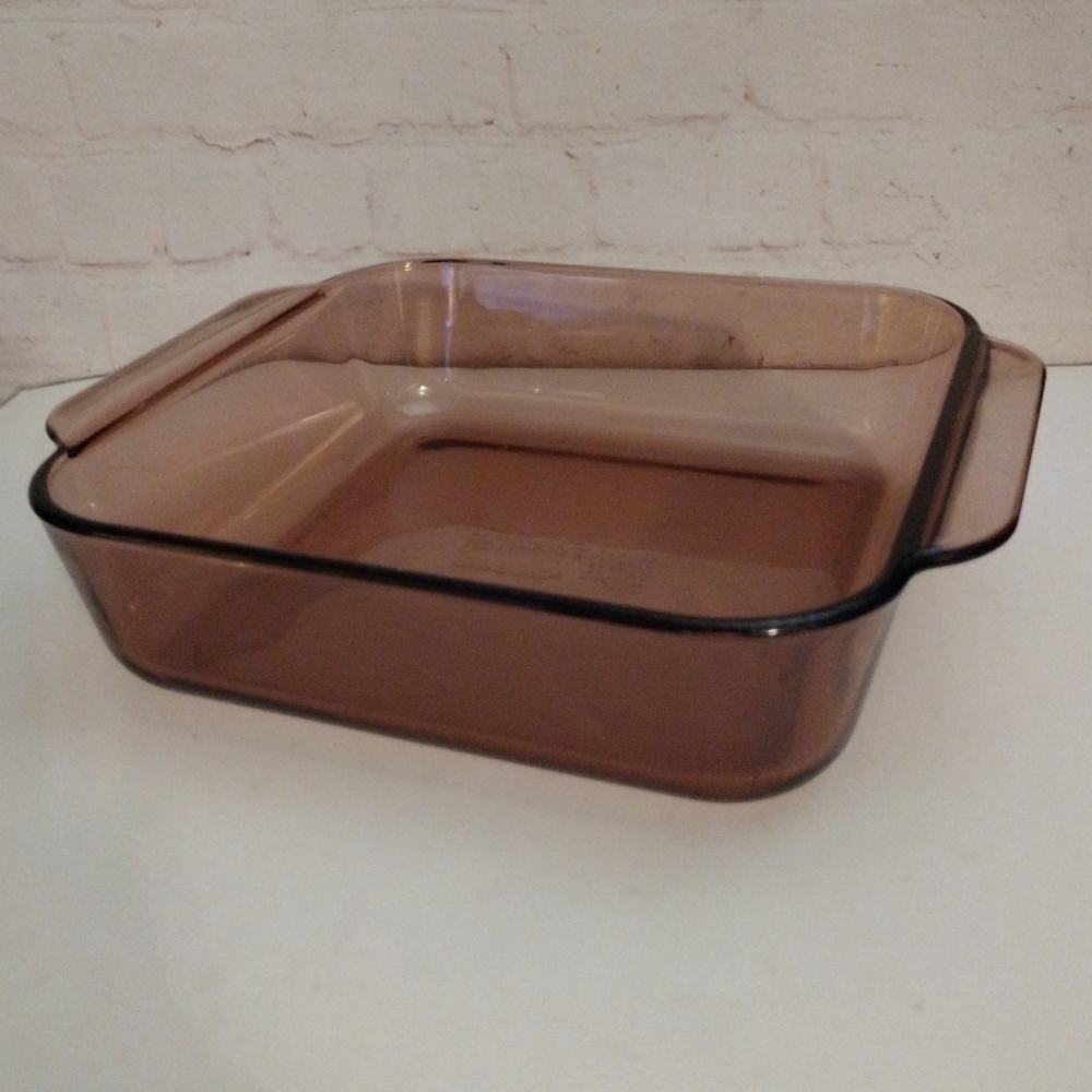 Pyrex Cranberry Purple 2qt 2L Square Baking Casserole Dish 222-R  8"x 8" x 2"